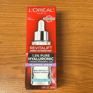 L'Oreal Revitalift Hyaluronic Plumping Serum - NEW